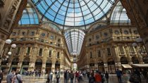 Private 4-Hour Walking Tour of Milan with private official tour guide