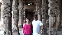 New Delhi Full Day Sight Seeing Tour with Lunch & Transportation