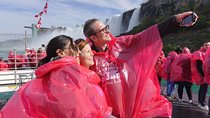 Luxury Small-Group Niagara Falls Day Tour from Toronto with Hornblower Cruise