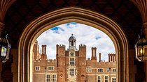 Private Hampton Court Palace Tour With Private Guide and Iconic London Taxi 