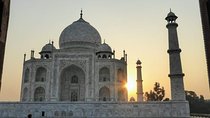 Private 1-day Taj Mahal Sunrise Tour by Car from Delhi -All Incl.