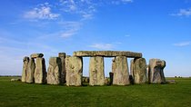 Private Chauffeured Minivan Tour of Stonehenge from London