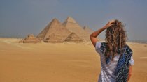 From Cairo: 1-Day Tour to Giza Pyramids & Egyptian Museum 