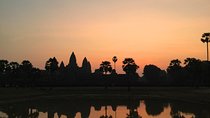 Private Angkor Wat sunrise less crowded temples