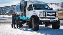 Yellowstone Old Faithful Snowcoach Tour from Jackson Hole