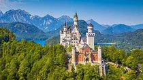 Neuschwanstein Castle, Ettal Abbey and Oberammergau Private Tour from Munich