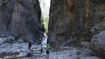 Samaria Gorge Trek: Full-Day Excursion from Rethymno with Guide