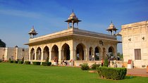 Explore The Red Fort With Private Guide
