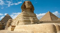 Full-Day Tour to Giza Pyramids, Sphinx and Egyptian Museum