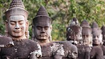 English-Speaking Local Guide for Angkor Wat Day Tour
