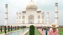 Luxury Taj Mahal Tour from Delhi: Same Day Agra Trip by Luxury Car