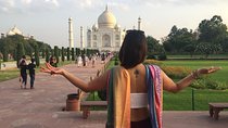 Tour The Taj Mahal