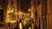 Venice Night Secrets Guided Tour from St Mark to Rialto Bridge