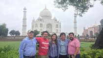 Sunrise Taj Mahal Tour With Agra Fort and Mehtab Bagh