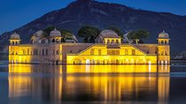 Private Amer Fort and Jaipur City Guided Trip from Delhi