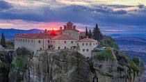 Athens: 3 days 2 nights Meteora with small size tours & hotel
