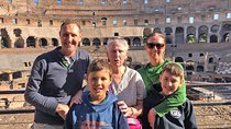 Kid-Friendly Colosseum & Roman Forum Tour with local guide