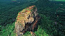 Private Sigiriya and Dambulla Day Tour from Colombo