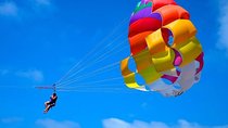 Hurghada: Parasailing Adventure with Hotel Pickup