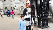 Kid-Friendly London Tour of Must-See Sites with Downing Street & Exclusive Guide