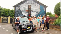 2hours Republican & Loyalist Mural Black Taxi Tour from Belfast