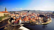 Private One-Way Sightseeing Transfer From Prague to Salzburg Via Cesky Krumlov