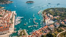 Full-Day Private Hvar, Brac, and Pakleni Islands Boat Cruise from Trogir