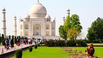 Taj Mahal Tour by Gatimaan Train/Rail All Inclusive
