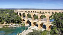 Nimes, Uzes & Pont du Gard Small Group Half-Day Tour from Avignon