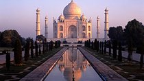 Private Taj Mahal at Sunrise and Agra Day Tour from Jaipur