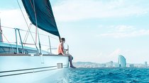 2-Hour Small Group Cruise from Barcelona