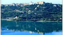 Tour to the Roman castles: Nemi, Ariccia and Castel Gandolfo, a day from Rome
