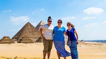 Full-Day Tour from Cairo: Giza Pyramids, Sphinx, Memphis, and Saqqara