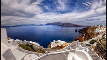 Santorini Private Tour With Food Experience