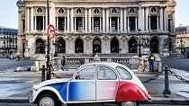 Half day trip in Paris in a vintage and convertible car with a Parisian