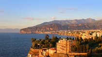 Sunset & Supper: Sorrento Cruise with Dinner Stop