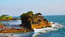Full Day Bali Private: Ubud Art Villages and Tanah Lot Sea Temple Tour