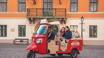 Budapest TukTuk Private Tour with Goulash Soup in the Downtown