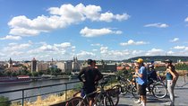 Prague Bike Tour - Stunning Viewpoints, Castle, City & Park
