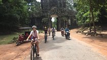 Angkor Wat and Angkor Thom Cycling Tour