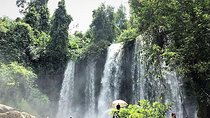 Private Phnom Kulen 1000 lingas waterfall by Lexus