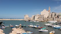 Giovinazzo tour: interesting combination of defence from the sea and beauty