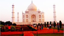 Taj Mahal and Agra Overnight Tour from Goa with Return Flights