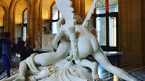 Louvre Museum Private 2-h Tour on Italian Art and masterpieces