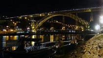 Porto by Night Private Tour: Fado Show with Dinner