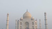 Taj Mahal Sunrise Tour from Delhi