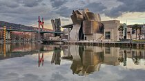 Private Guggenheim Museum Bilbao Tour with Official Guide