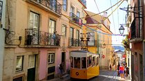 Private Transfer from Santiago de Compostela to Lisbon + 2h Sightseeing