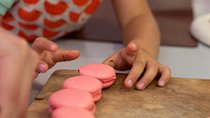 Kids in the Kitchen - MaCaRoN 