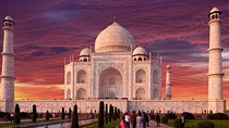 Taj Mahal Guided Tour From Delhi
